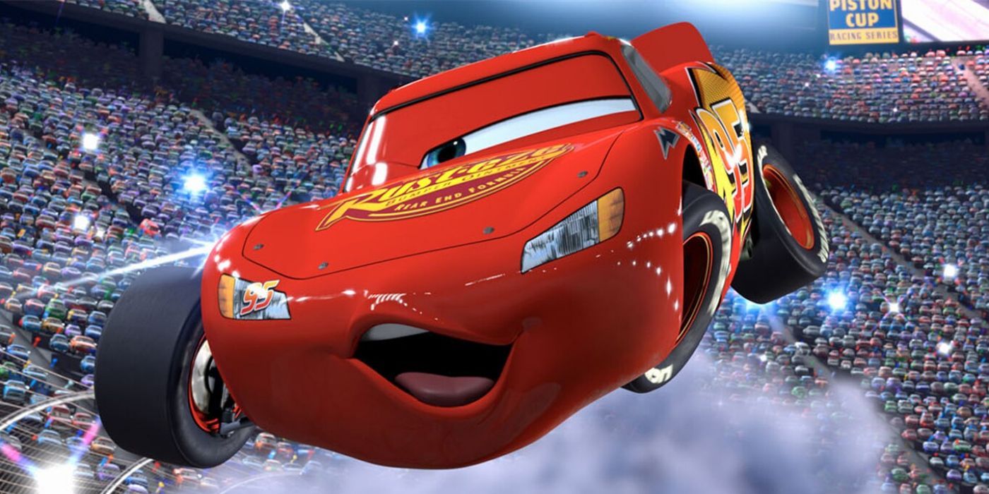 Lightning McQueen no ar durante uma corrida em 'Cars' (2006)