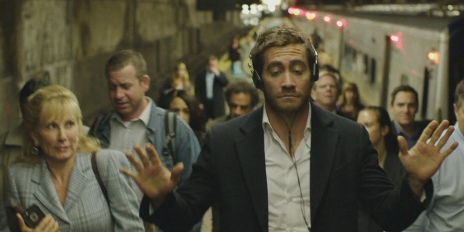 Davis (Jake Gyllenhaal) dancing in 'Demolition'