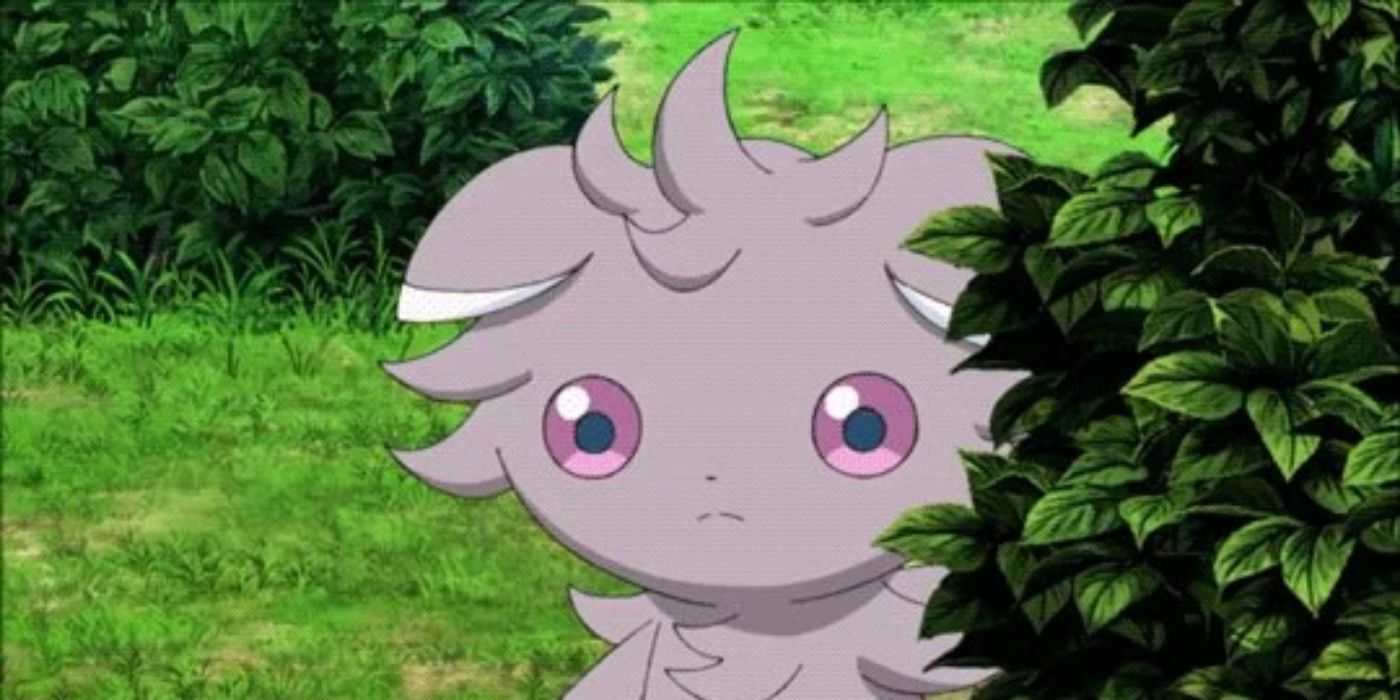 Espurr valkājot kaklarotu Pokemonā