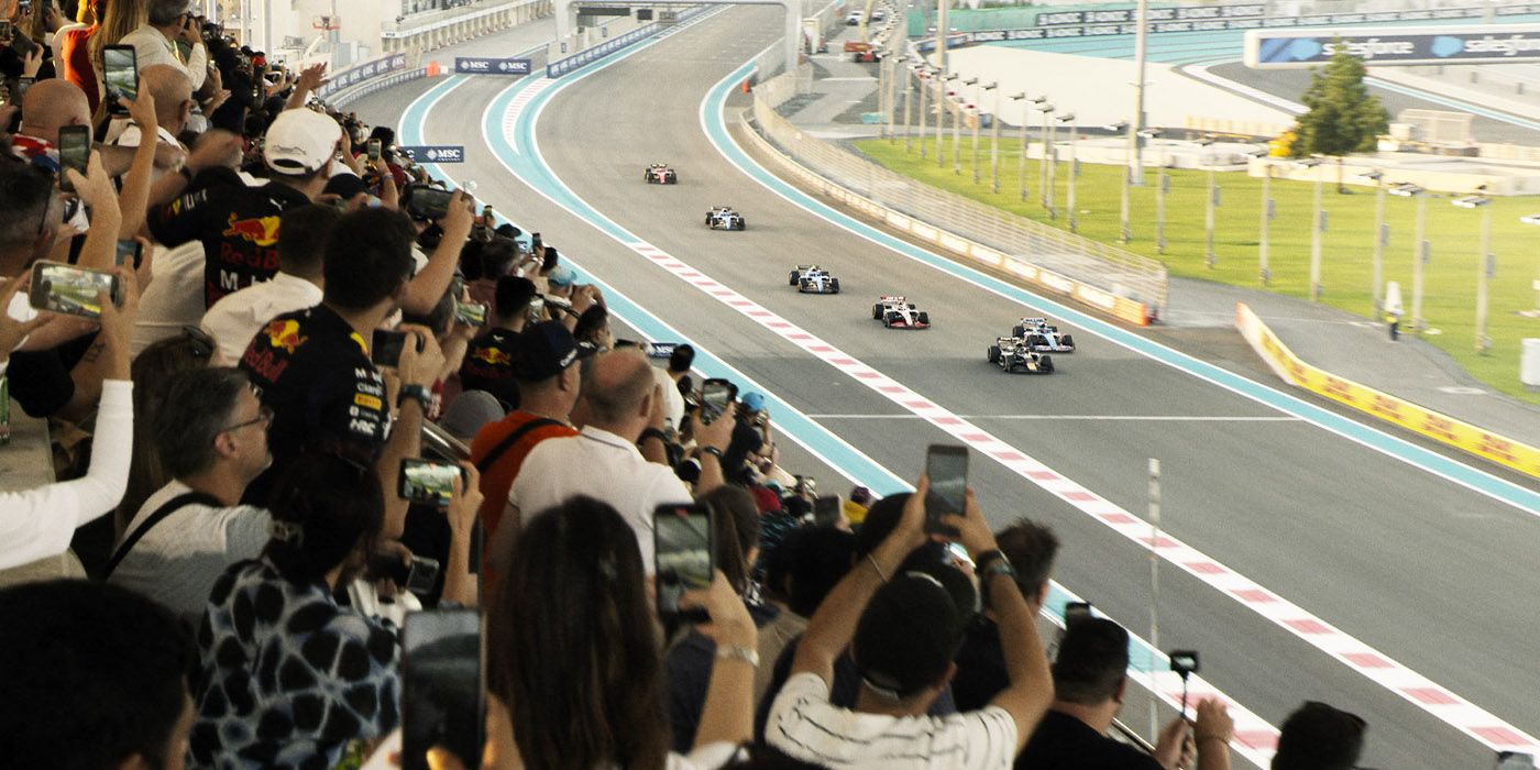 Tiro da pista com carros F1 correndo em F1: o filme