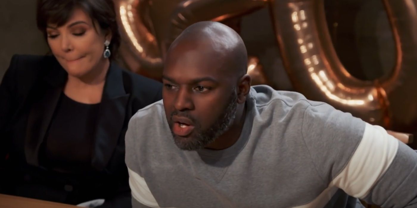 Corey Gamble nonāk karstā diskusijā, kad Kriss Dženners klusēja aizmugurē.