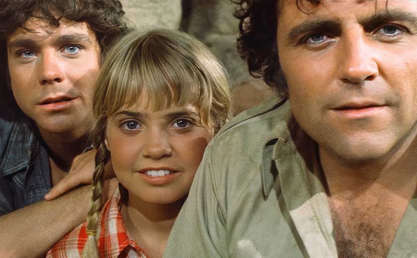 Spencer Milligan's Rick, Kathy Coleman's Holly, and Wesley Eure's Will in Land of the Lost 