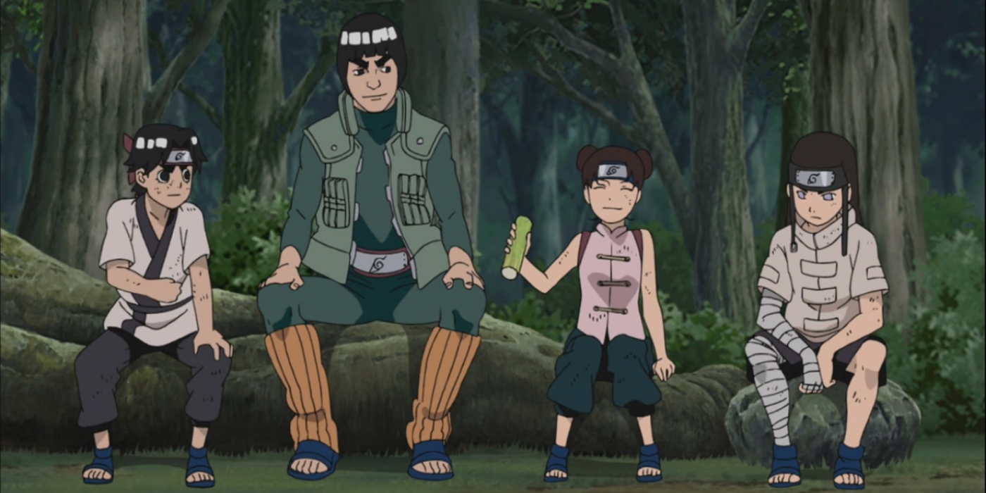 Rock Lee, Man Guy, Tenten e Neji sentados em uma floresta depois de treinar em Naruto