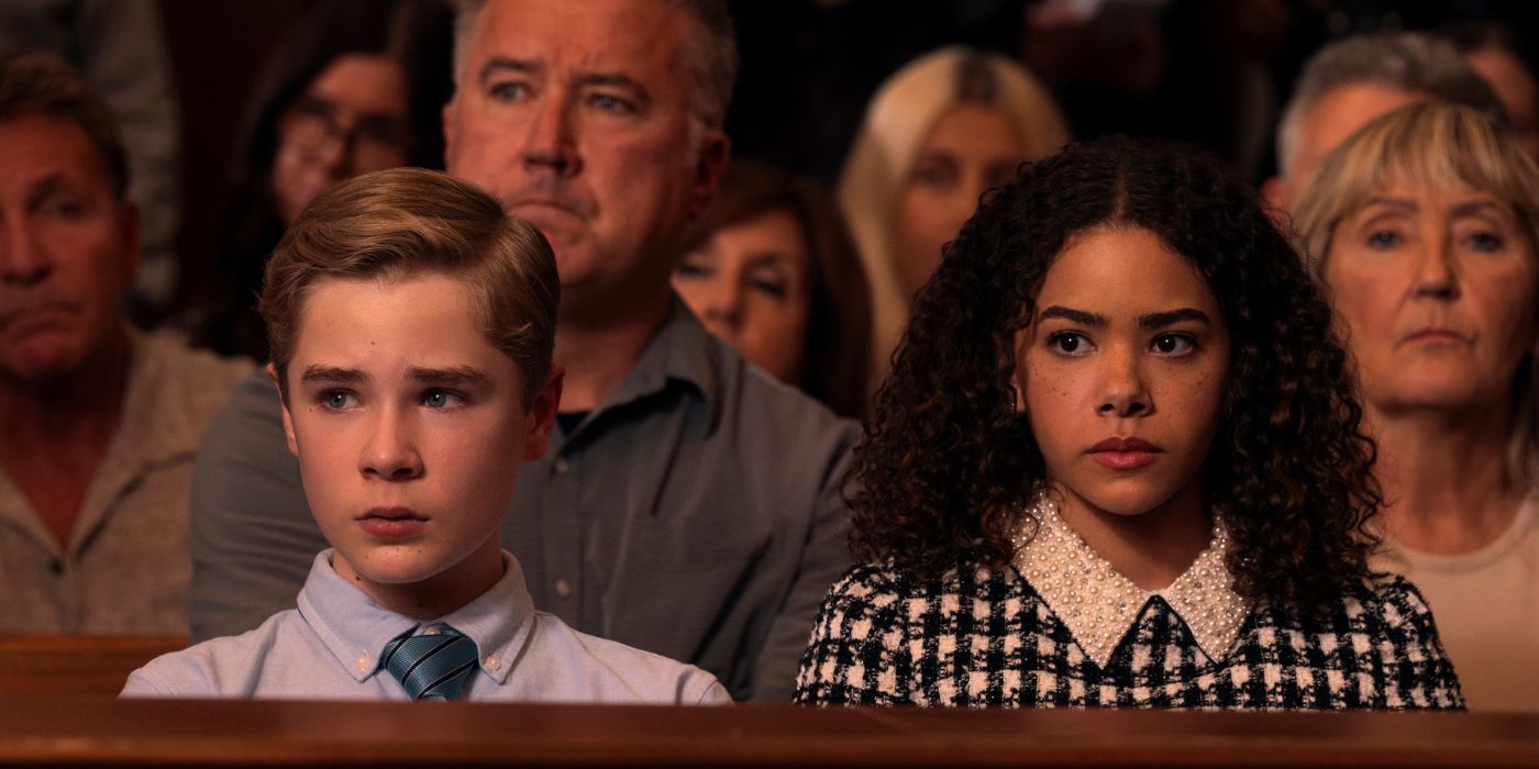 Diesel La Torraca and Antonia Gentry sitting next to each other in a courtroom in Ginny & Georgia Season 3.