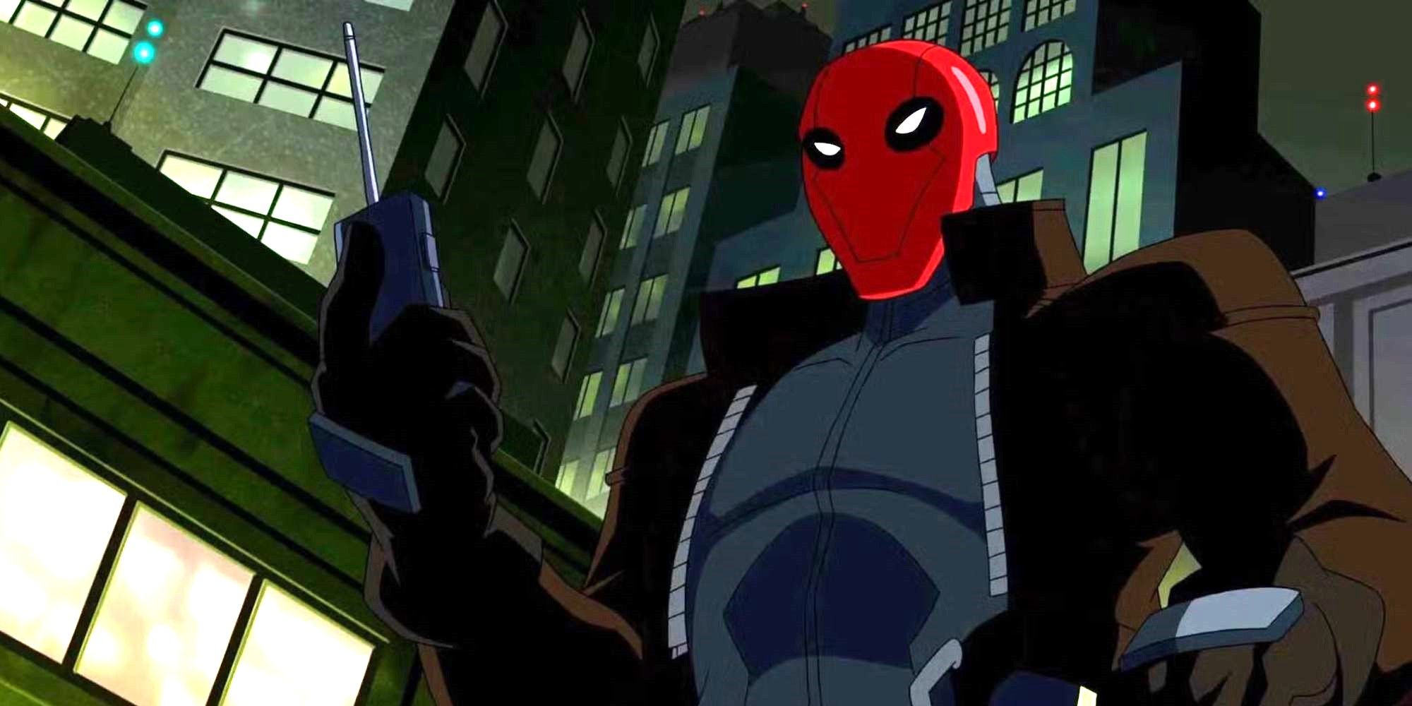 Red Hood segurando um de seus muitos gadgets no filme de animação Batman: sob o Red Hood.