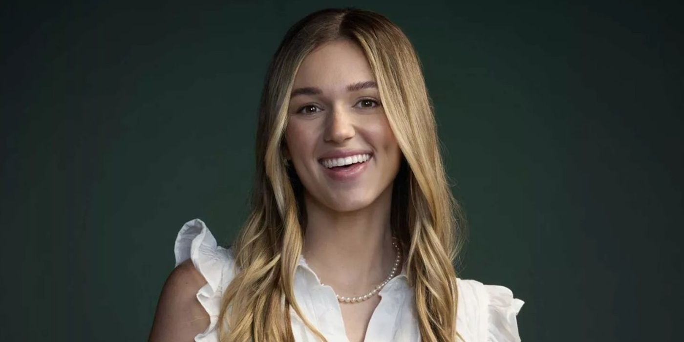 Sadie smiling in a promotional image for 'Duck Dynasty: The Revival'.
