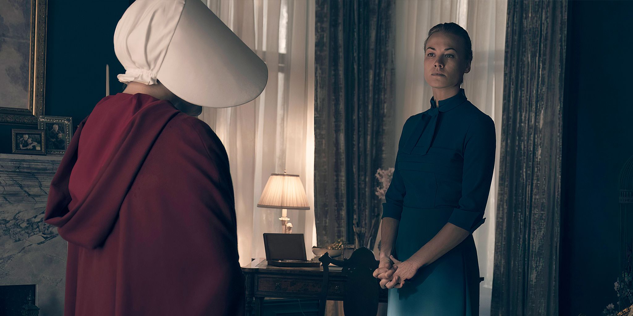 Yvonne Strahovski as Serena and Elisabeth Moss as June in The Handmaid's Tale