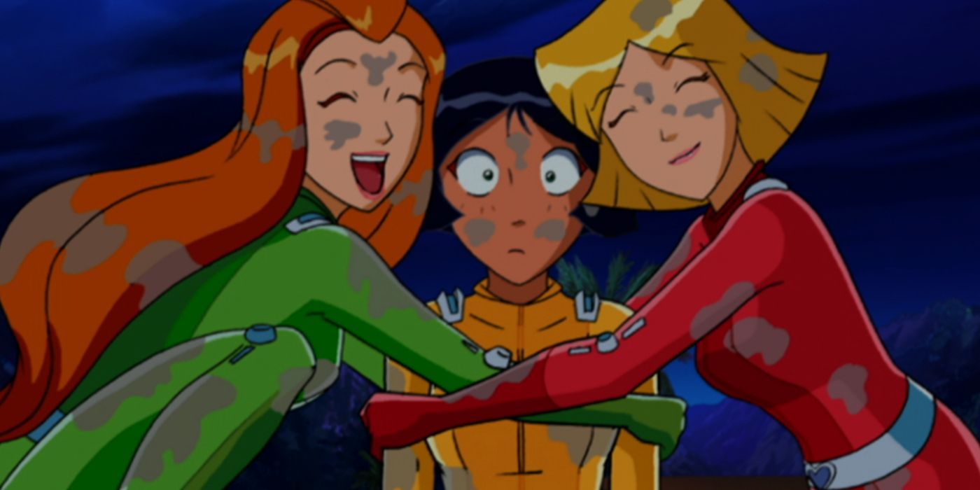 Sam, Clover, and Alex covered in mud in Totally Spies!