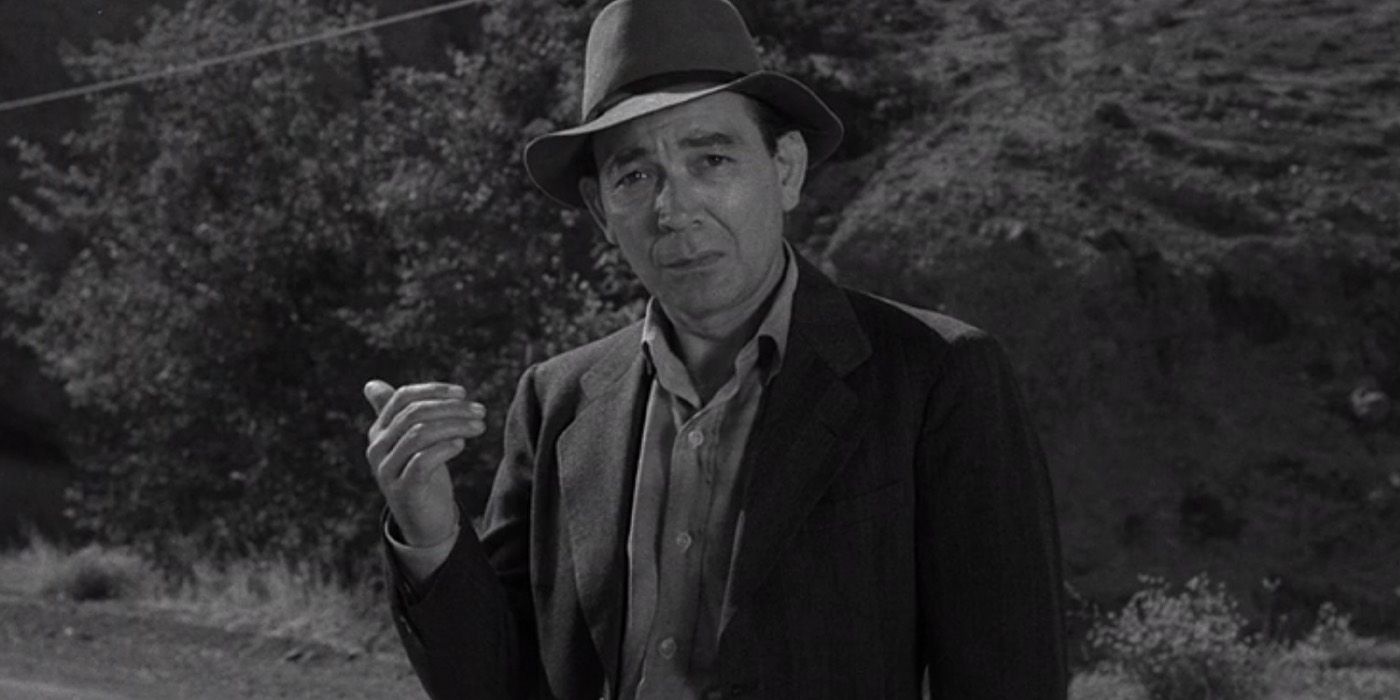 Leonard Strong como o Hitch-Hiker no episódio de 'The Twilight Zone' "O hitch-hiker."