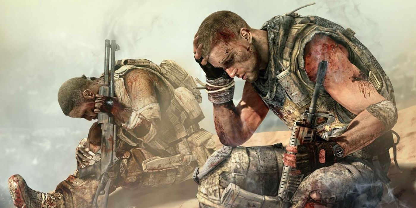 Adams and Walker sitting on the sand, looking depleted in Spec Ops: The Line