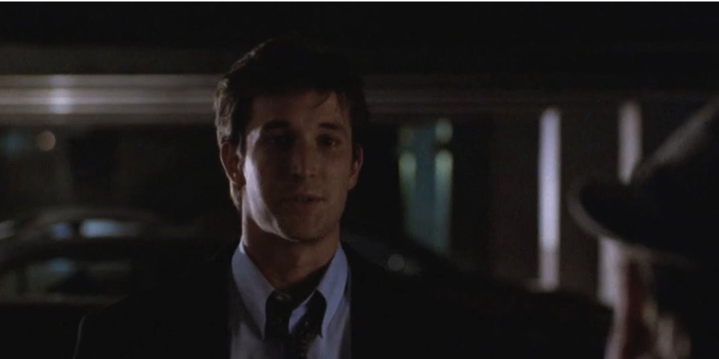 John Carter (Noah Wyle) talking to Dr Anspaugh