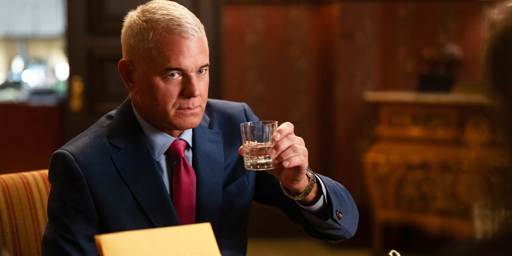 Nathan Blythe (Eric Dane) raises a glass on 'Countdown.'
