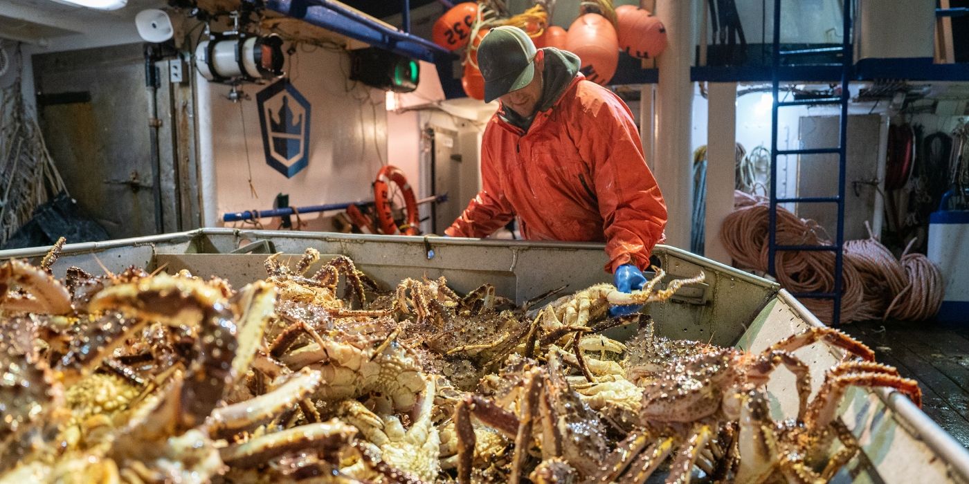 Clark Pederson with a giant crab pot on Fishing Vessel Northwestern on 'Deadliest Catch' Season 21.