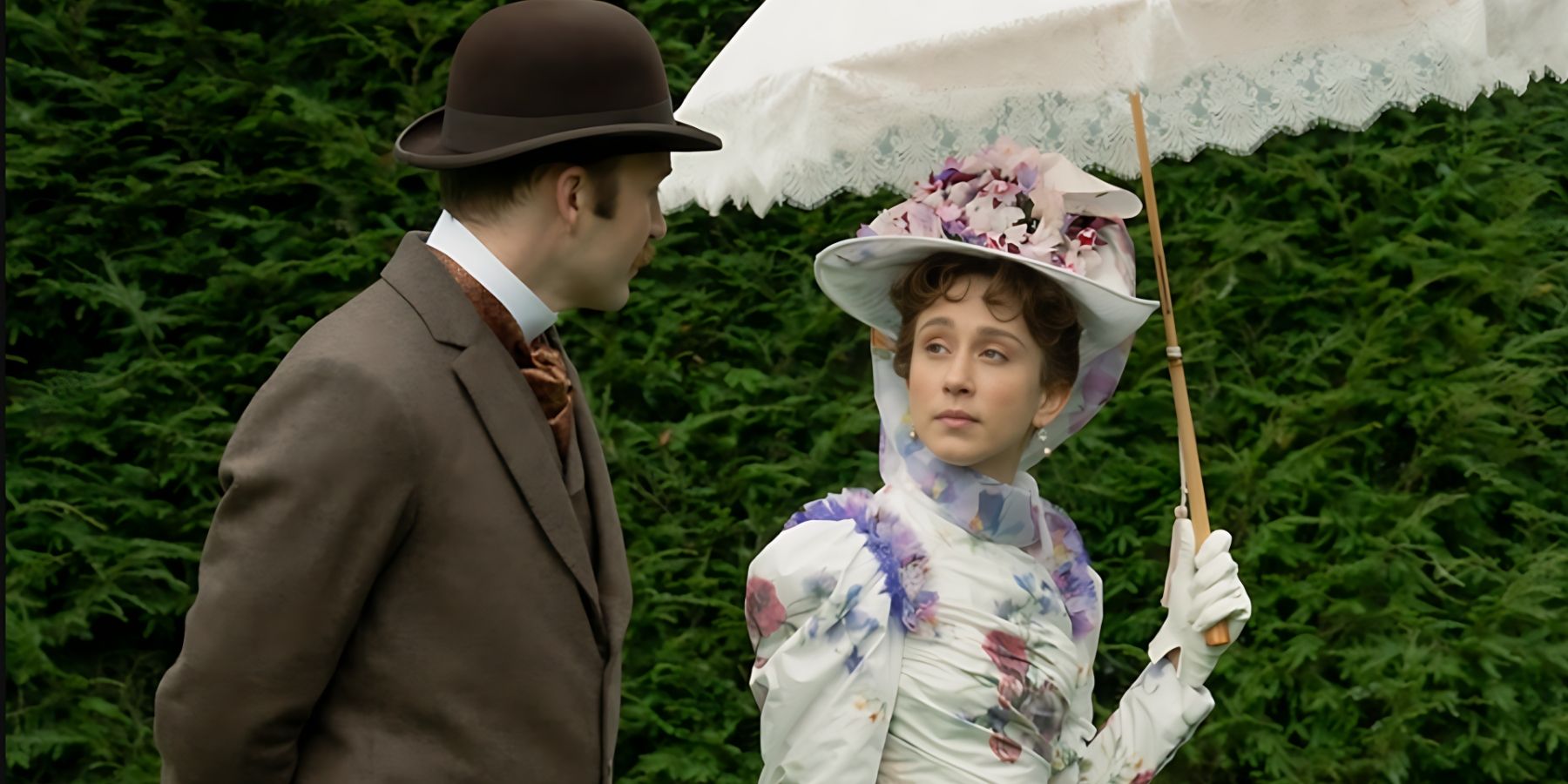 Gladys (Taissa Farmiga) and Hector (Ben Lamb) take a walk in The Gilded Age Season 3 Episode 7