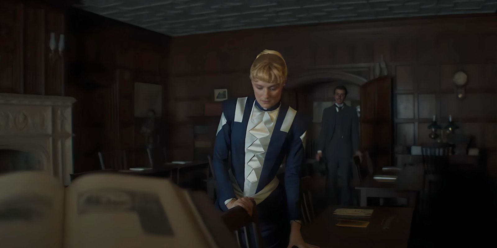 Larry (Harry Richardson) visits Marian (Louisa Jacobson) at work in the golden age season 3 episode 7