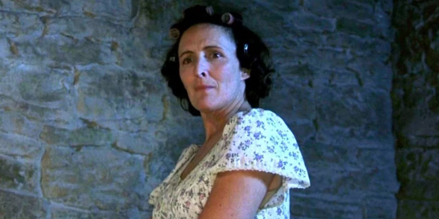 Fiona Shaw as Petunia Dursley in 'Harry Potter and the Sorcerer's Stone'
