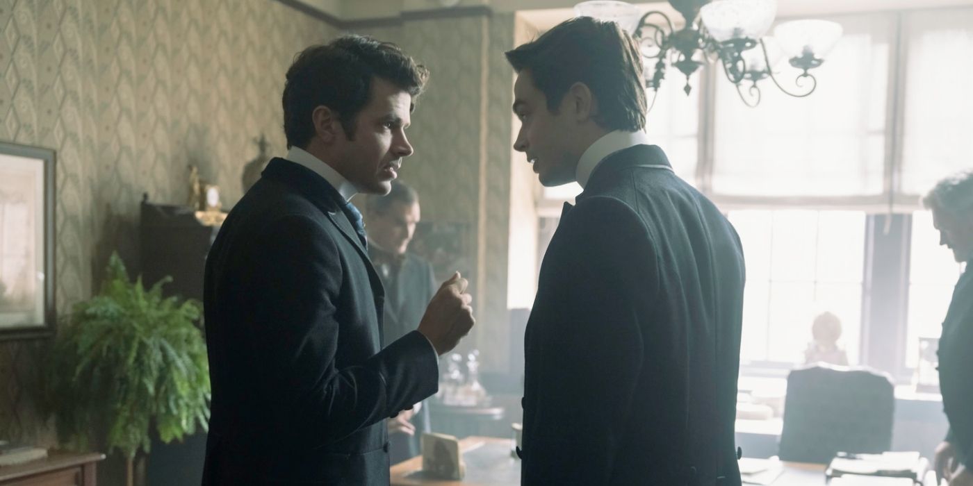 Larry (Harry Richardson) ve Jack (Ben Ahlers) Yaldızlı Yaş Sezon 3'te bir toplantıya giriyor 3 Bölüm 3