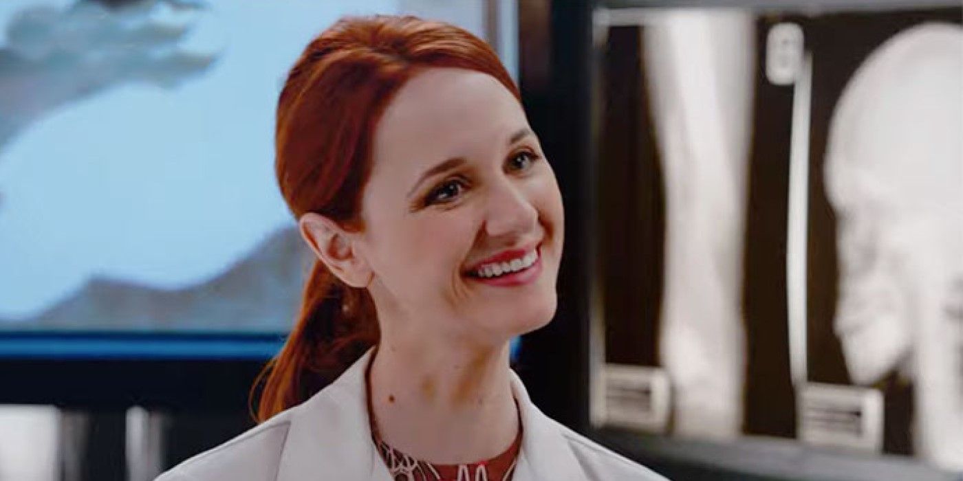 Jessica Warren (Laura Spencer) seen smiling in Bones.