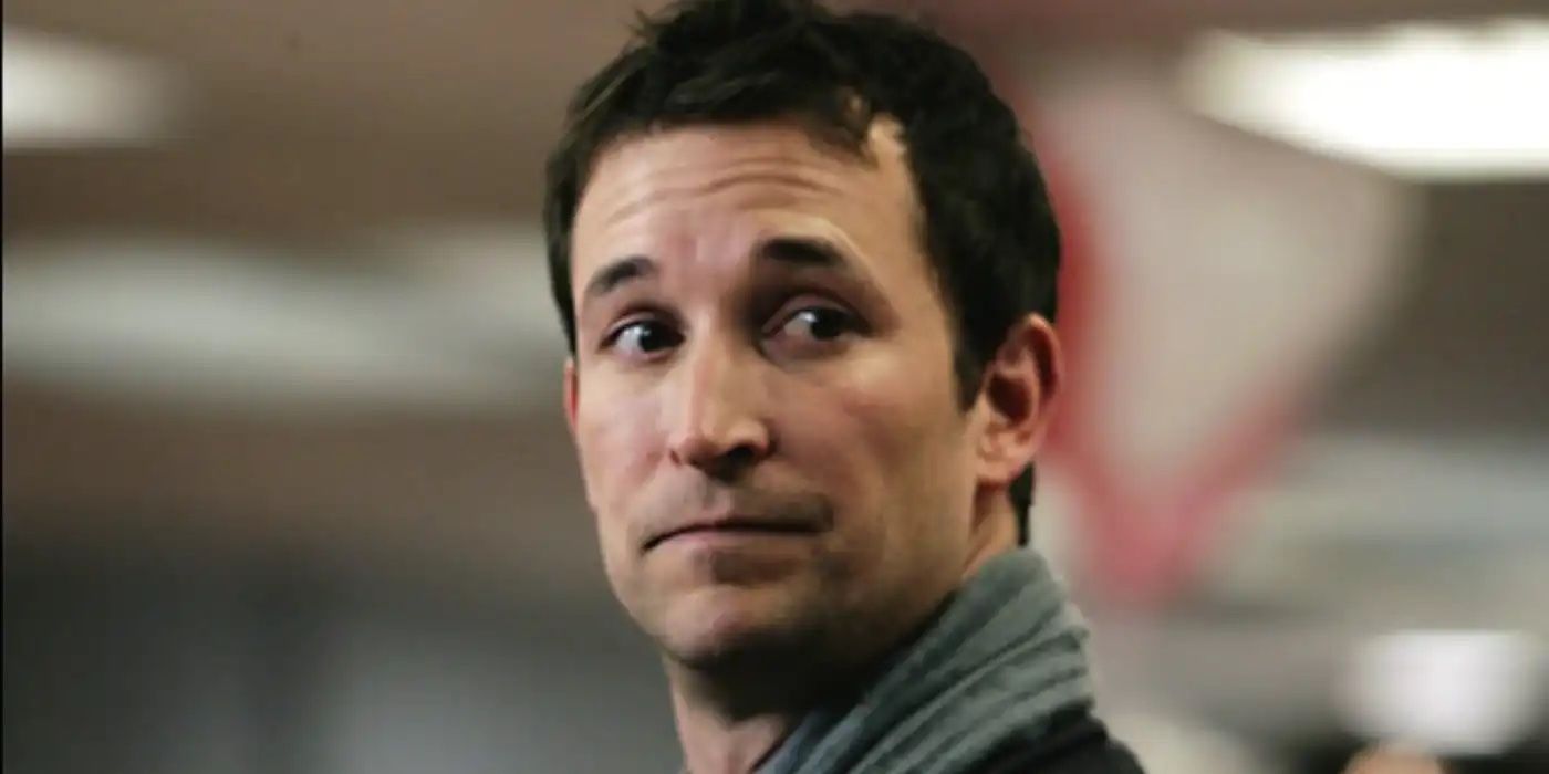 John Carter (Noah Wyle) returns to County General