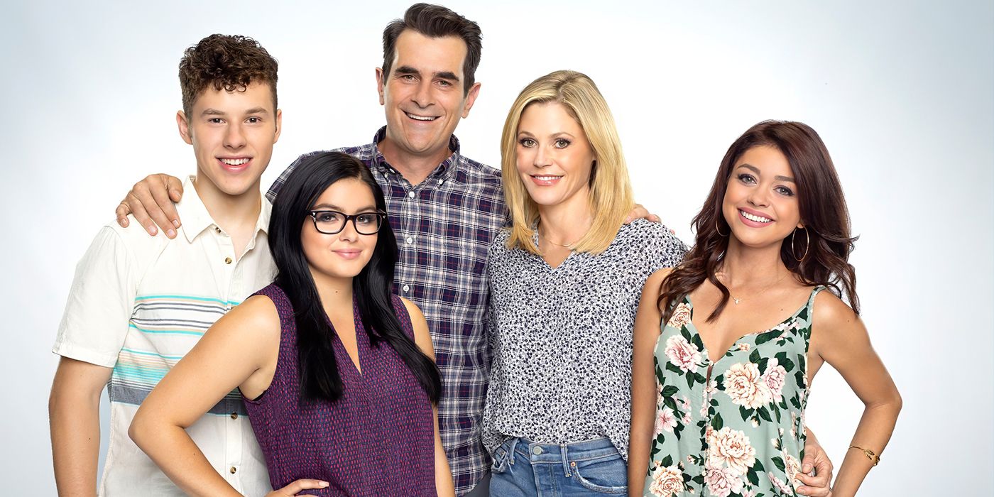 Julie-Bowen-Commments-on-a-Modern-Family-ReunionReboot