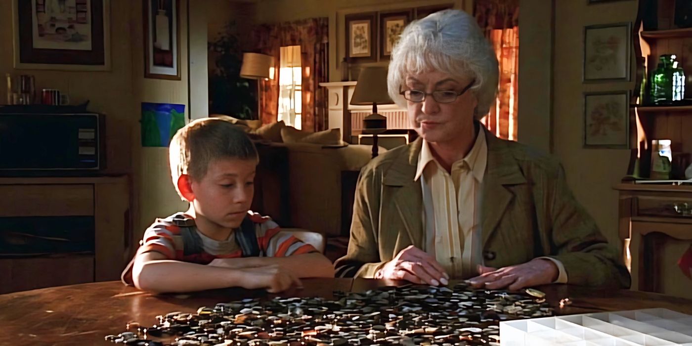 Dewey (Erik Per Sullivan) sorts buttons with his babysitter Mrs. White (Bea Arthur) on 'Malcolm in the Middle.'