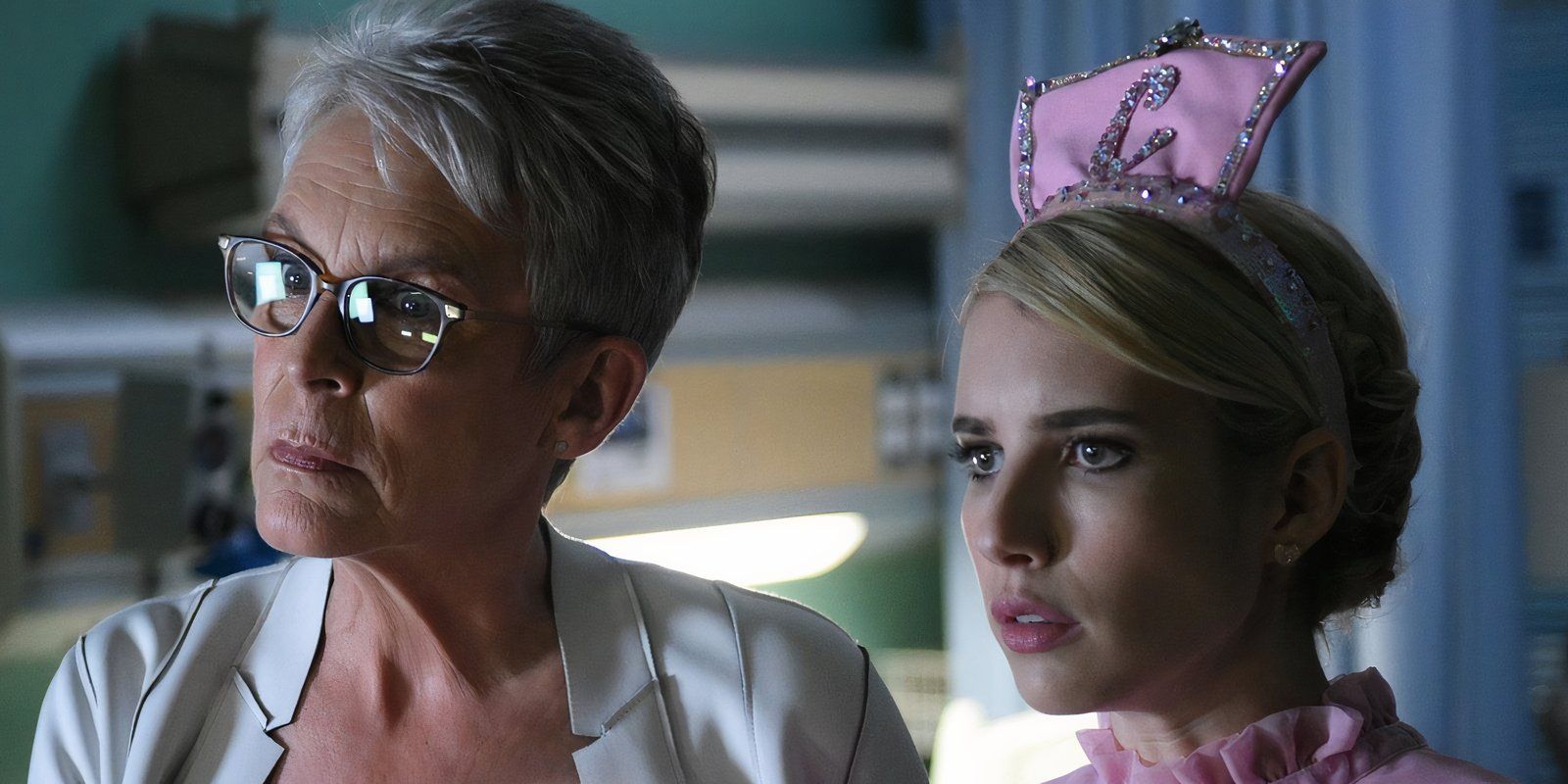 Jamie Lee Curtis and Emma Roberts like Cathy Munsch and Chanel in Scream Queens.