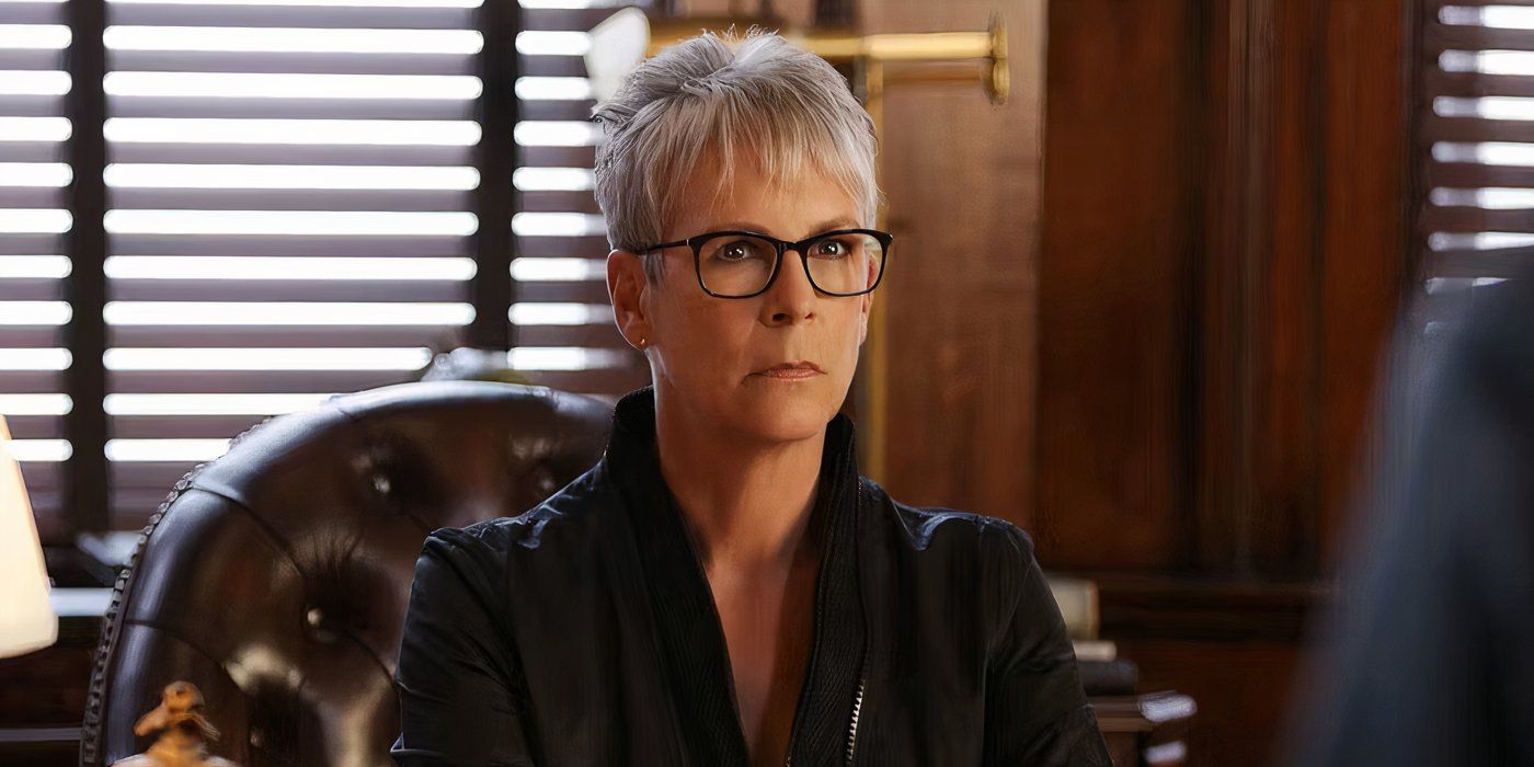 Jamie Lee Curtis as Dean Munsch looking stoic in Season 1 of Scream Queens.