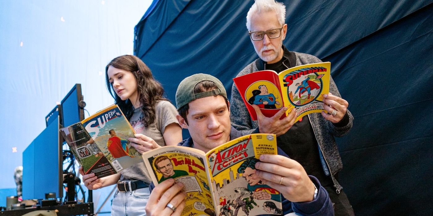 Rachel Brosnahan, David Corenswet, and James Gunn reading comics on the set of Superman