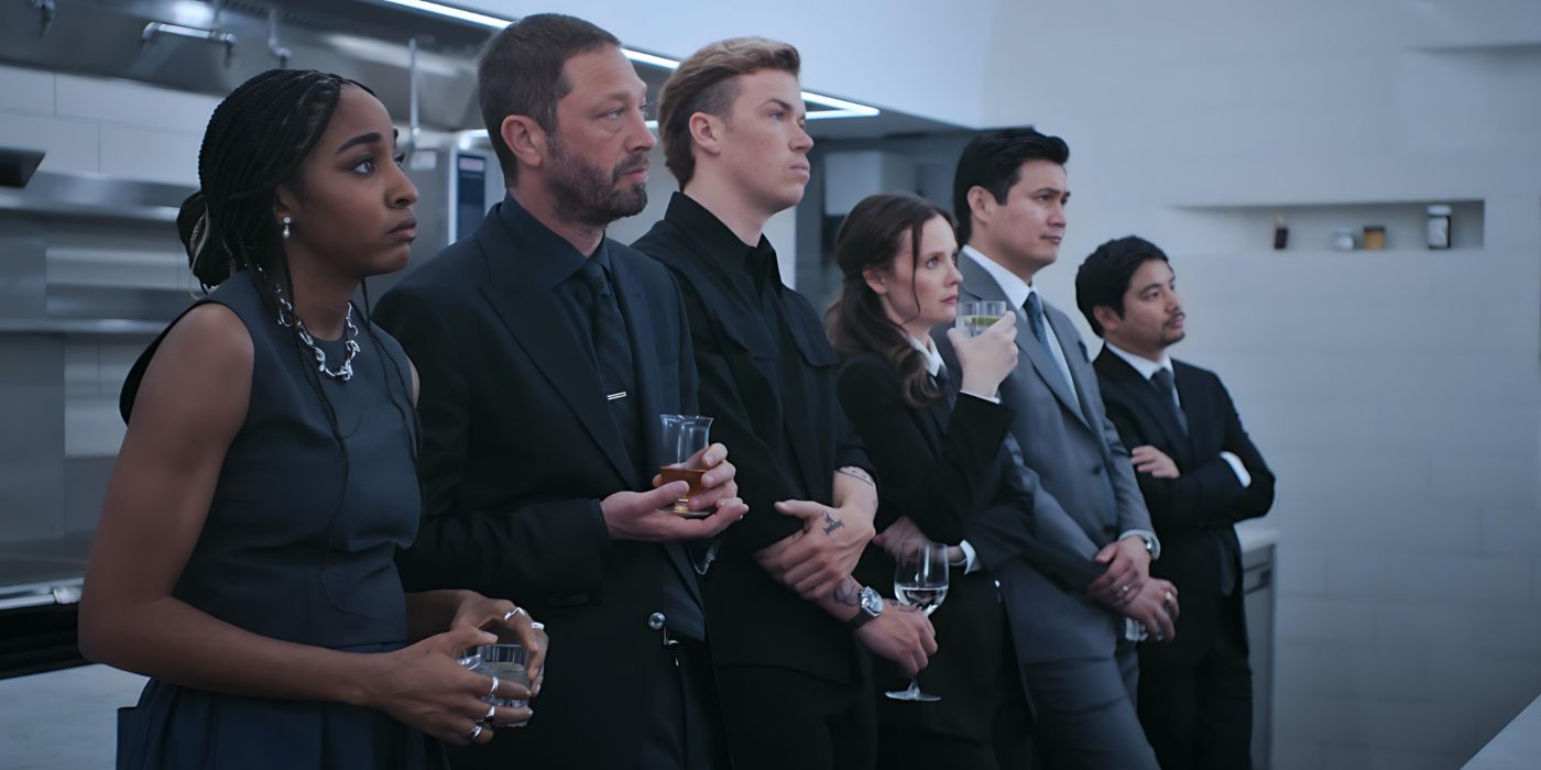 Syd, Richie, Luca, Jessica, Rene, and Garrett watching a countdown in The Bear.