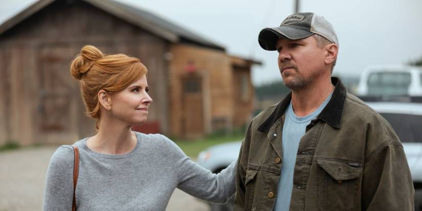 Sarah Rafferty and Marc Blucas in My Life with the Walter Boys Season 2