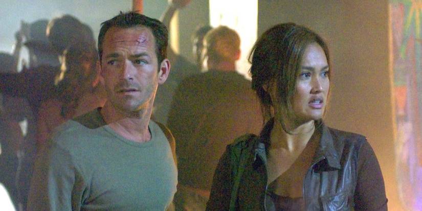 Luke Perry and Tia Carrere in Supernova