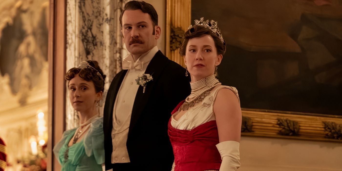 Taissa Farmiga, Ben Lamb un Carrie Coon oficiālajā apģērba izskatā uz sāniem apzeltītā vecuma 3. sezonas finālā