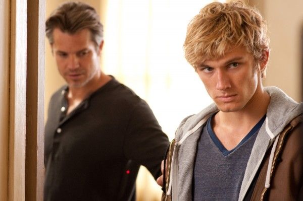 alex-pettyfer-timothy-olyphant-i-am-number-four-image-2