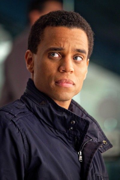 almost-human-michael-ealy-1