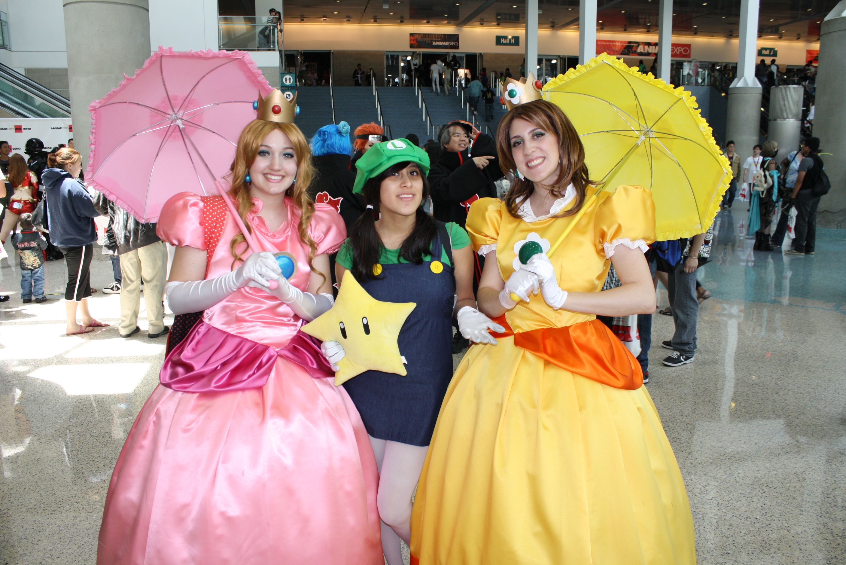 Anime Expo 2010 Cosplay Images Pictures; People in Costumes Convention ...