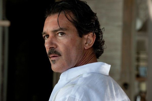 Antonio Banderas Talks Terrence Malick's Process and KNIGHT OF CUPS