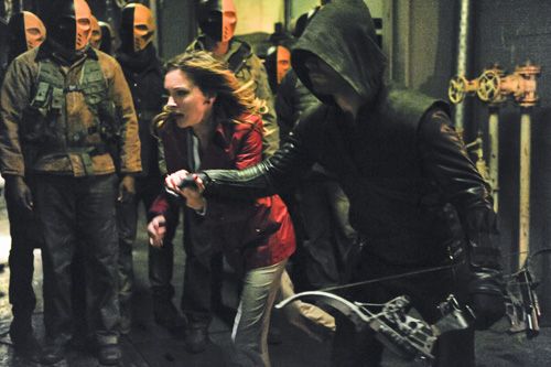 Arrow-City-of-Blood-katie-cassidy-stephen-amell