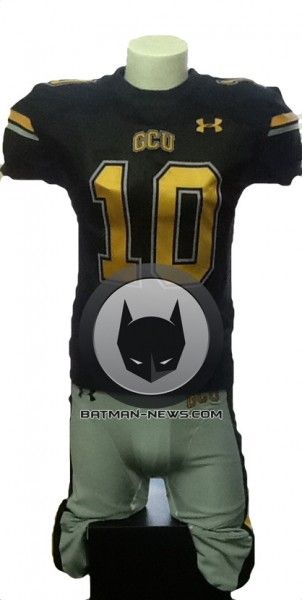 batman-vs-superman-football-jersey