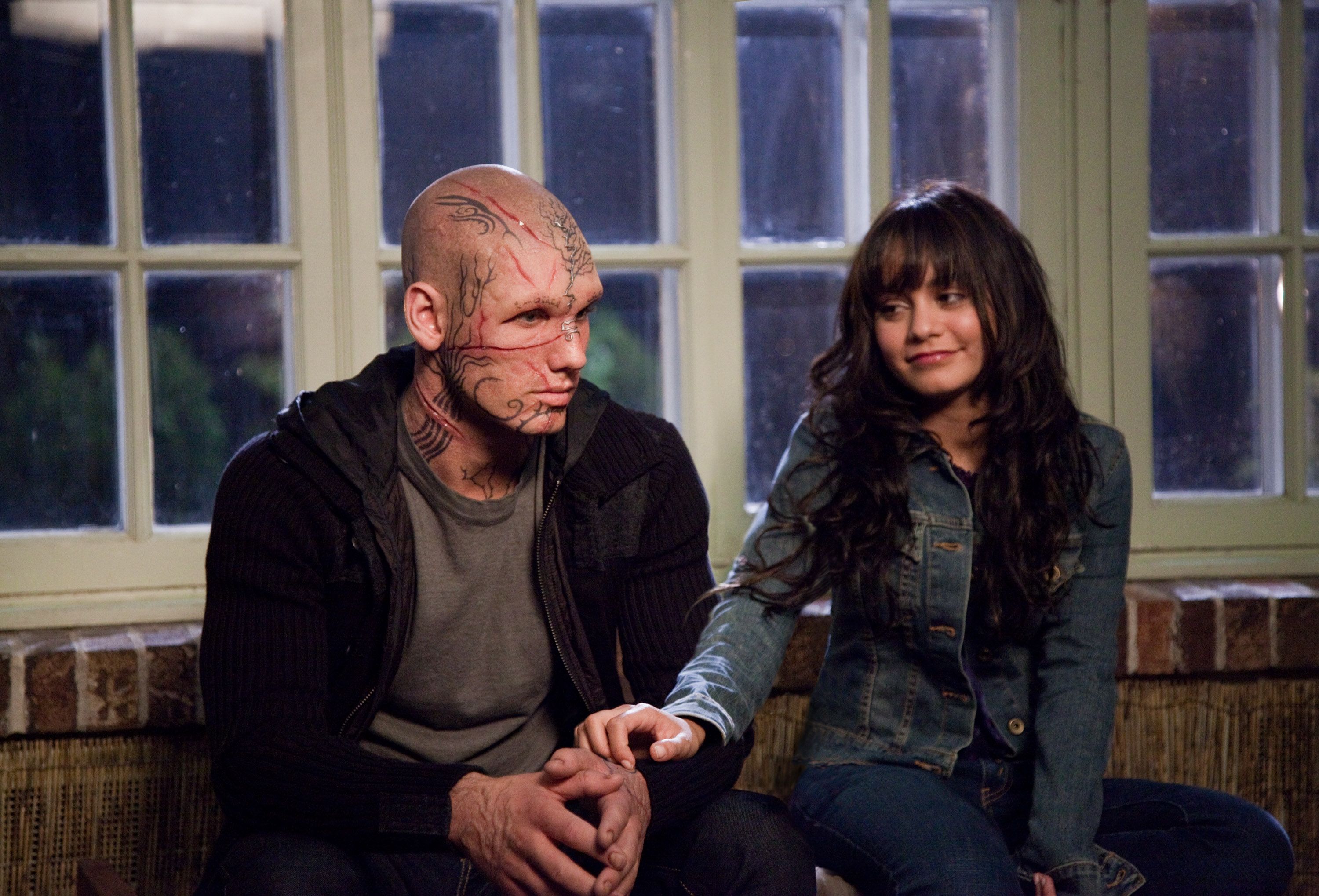 Beastly Trailer Starring Alex Pettyfer And Vanessa Hudgens Beastly Trailer Starring Alex Pettyfer And Vanessa Hudgens