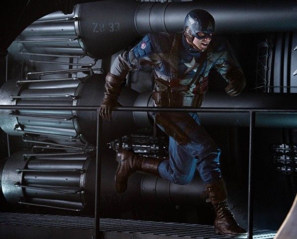 captain-america-the-first-avenger-movie-image-chris-evans-hi-res-01