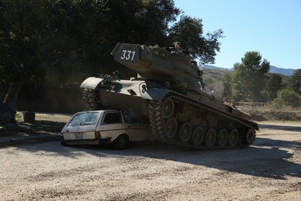car-vs-tank