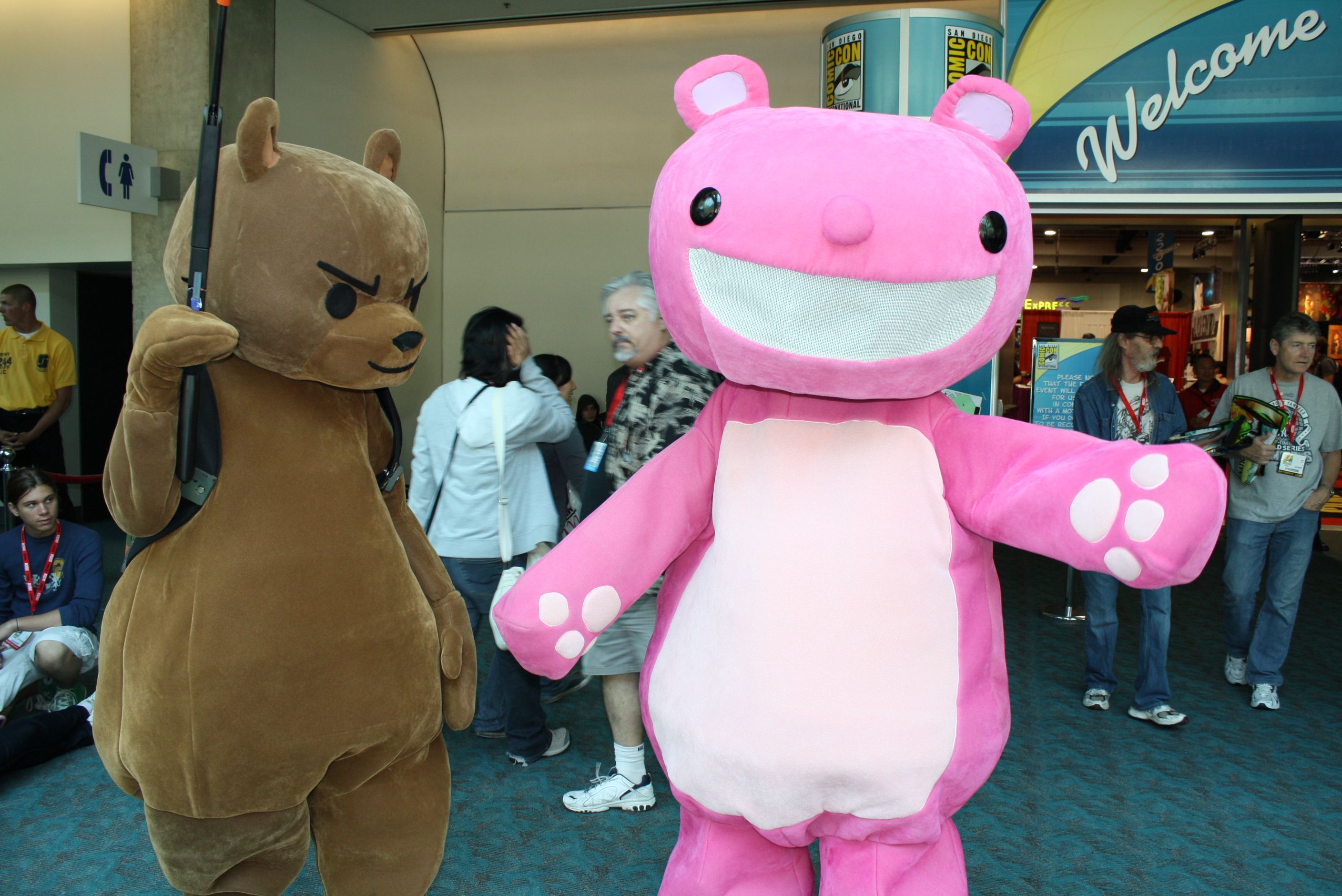 Costumes and Cosplay at Comic-Con 2010; Over 80 Pictures of People in ...