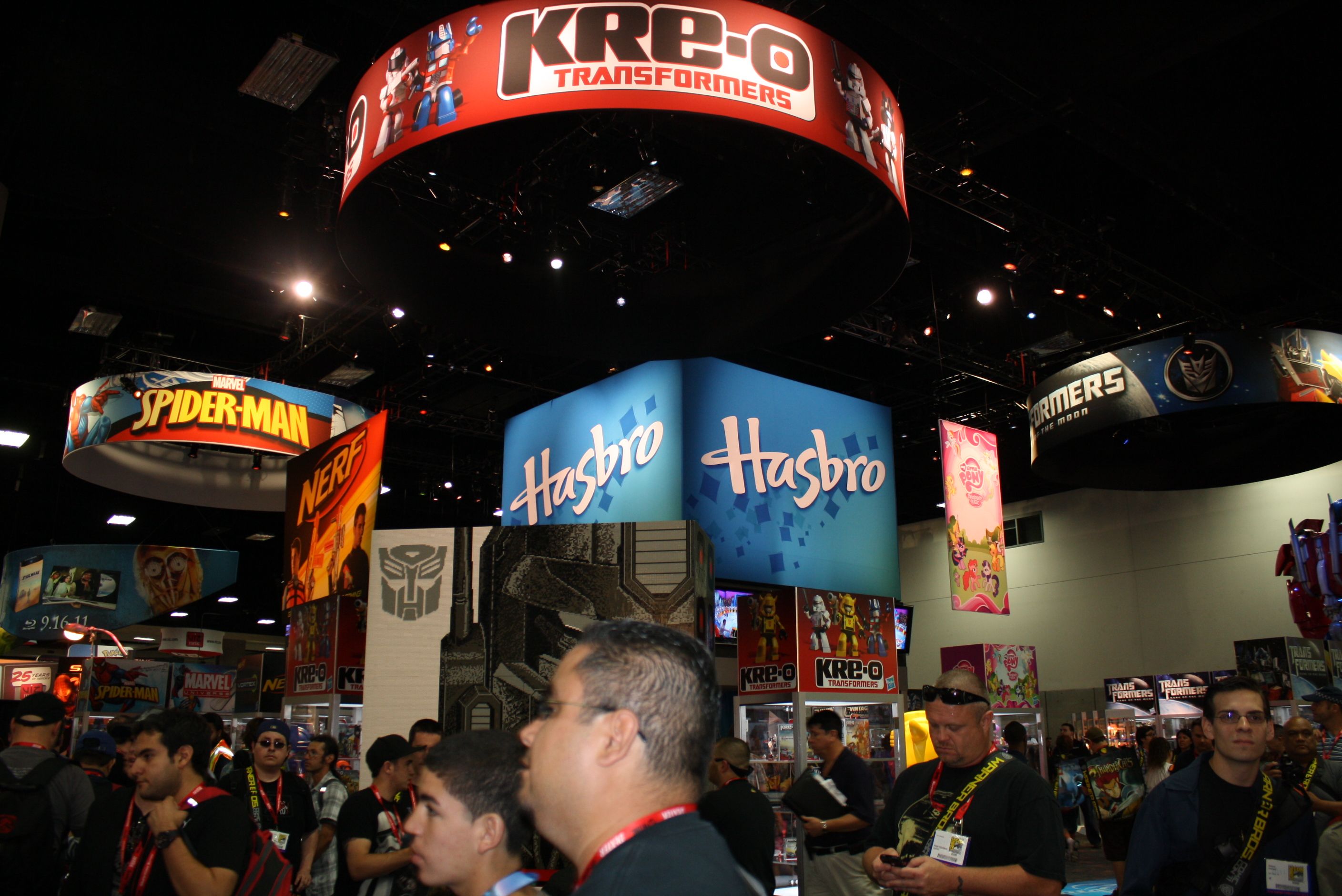 70 Images From Comic-Con Preview Night Including MIB3, GHOST RIDER 2 ...