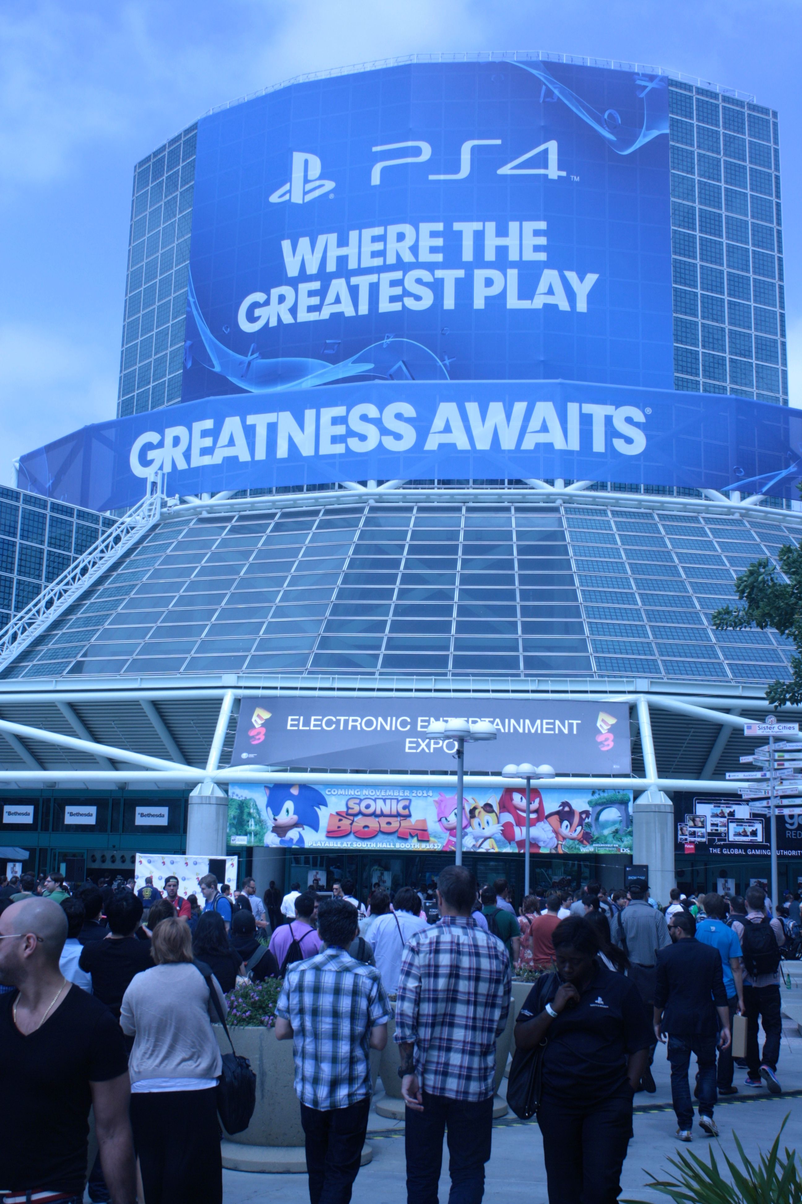 E3 2014 Over 100 Images from the Year's Biggest Gaming Event
