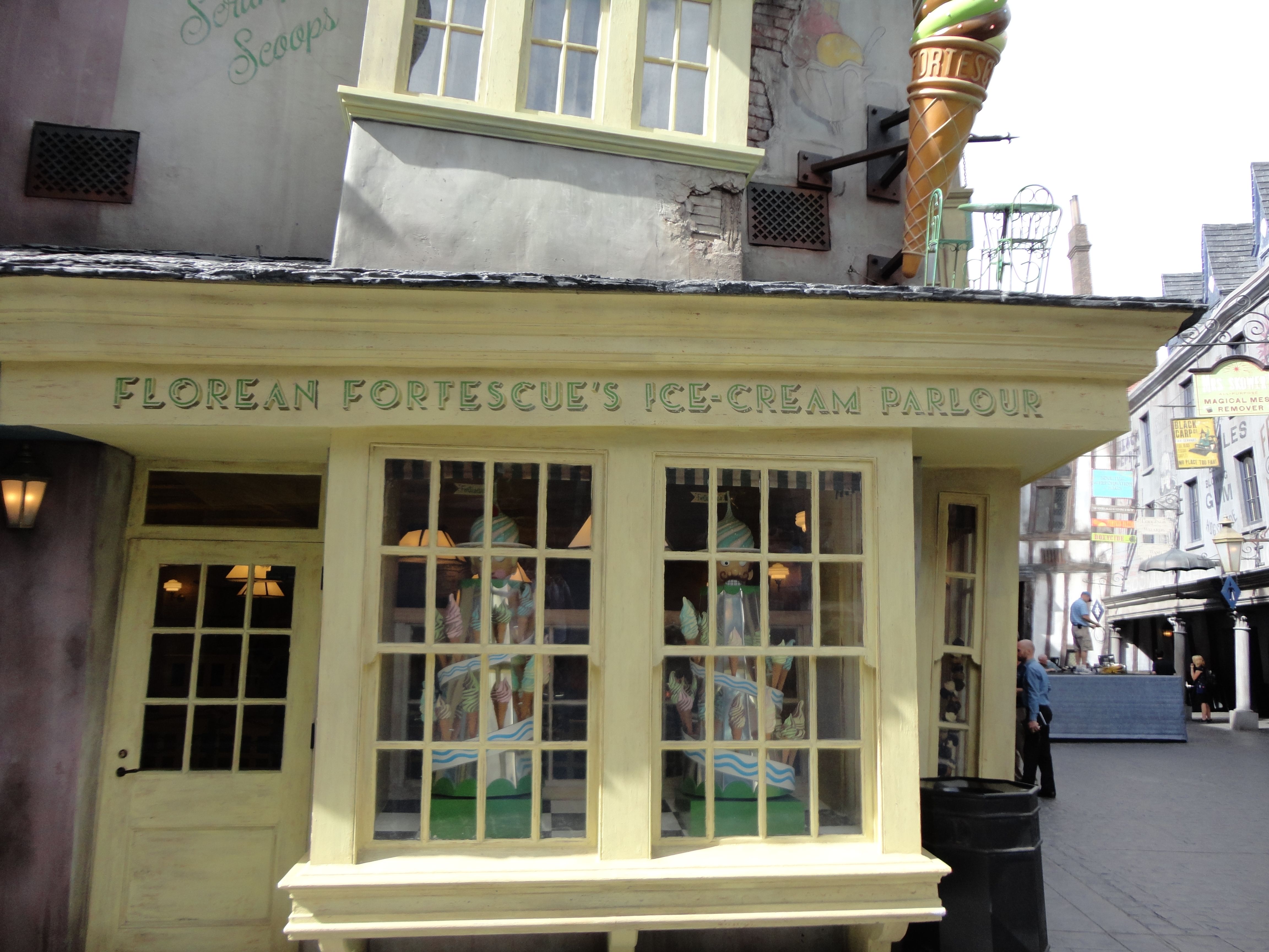 Harry Potter Diagon Alley Images from the New Universal Theme Park