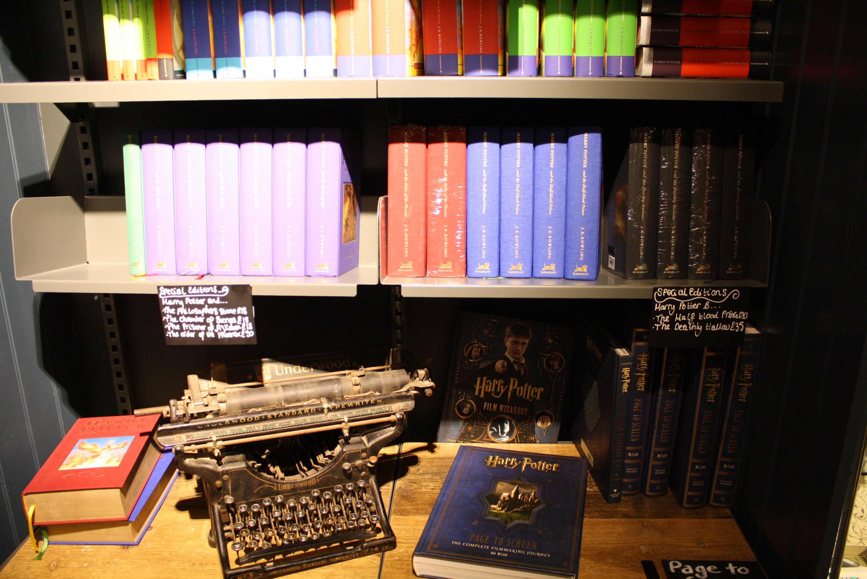 HARRY POTTER Platform 9 3/4 Shop at Kings Cross Station in London Pictures