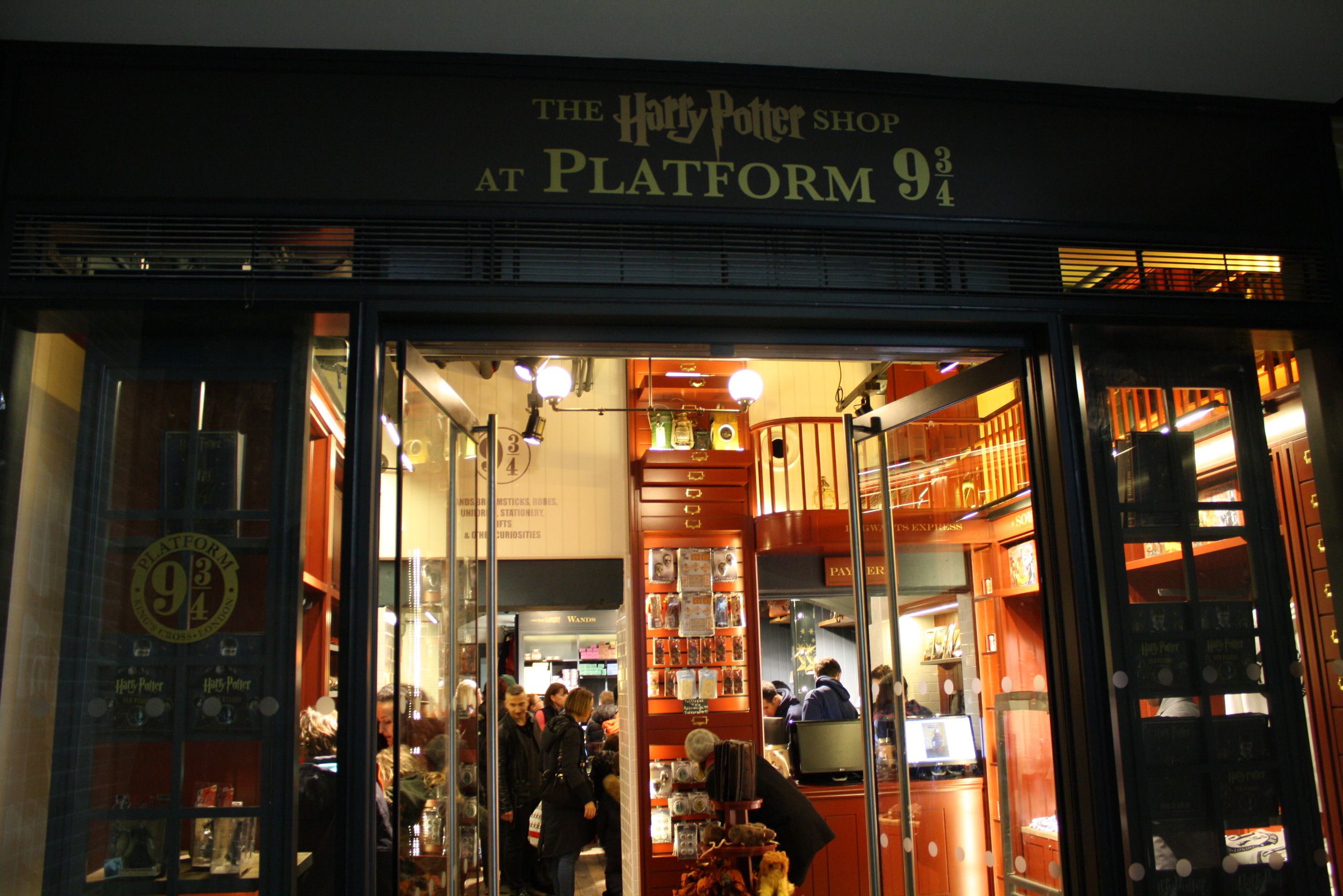 HARRY POTTER Platform 9 3/4 Shop at Kings Cross Station in London Pictures