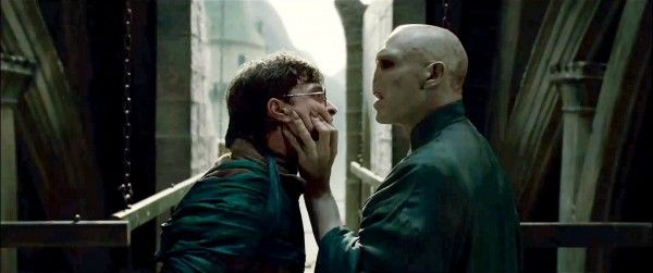 harry_potter_and_the_deathly_hallows_part_2_movie_image_daniel_radcliffe_ralph_fiennes_01