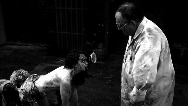 human-centipede-2-full-sequence-movie-image