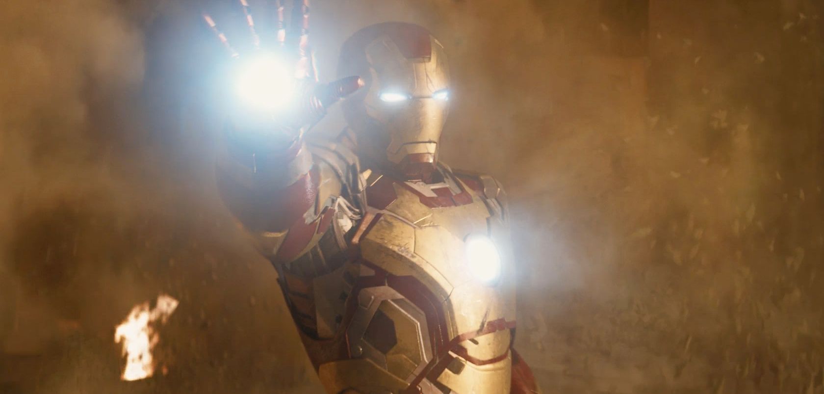 IRON MAN 3 Images Featuring Robert Downey Jr. and Paltrow